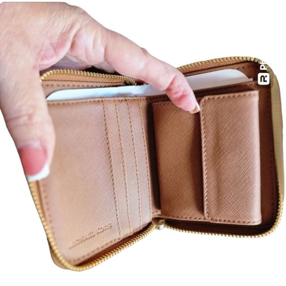 Michael Kors square Jet Set zip around wallet brown gold - Picture 2 of 6